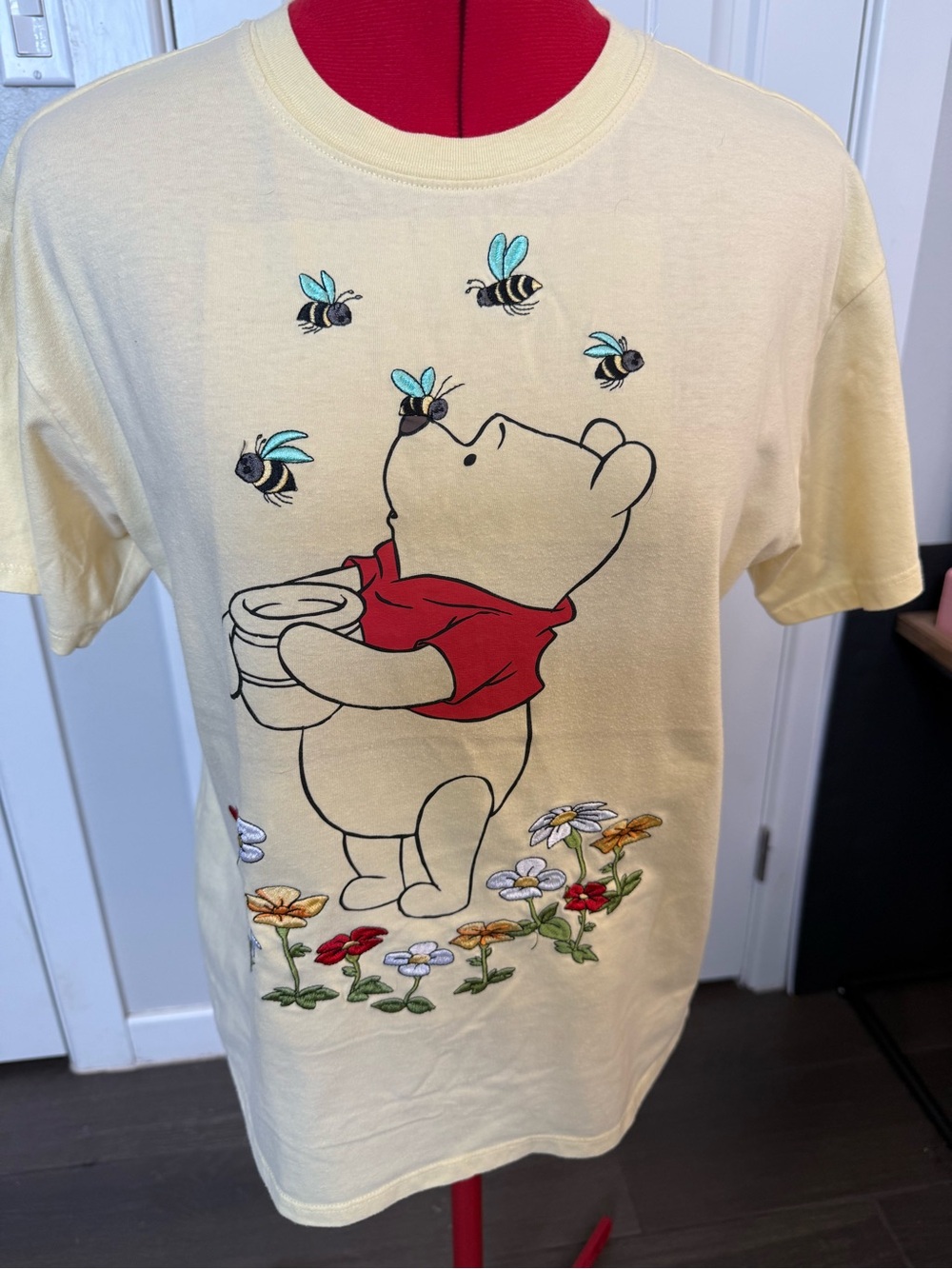 Disney Winnie the Pooh Yellow Tee with Embroidered bees & flowers Sz Women Small